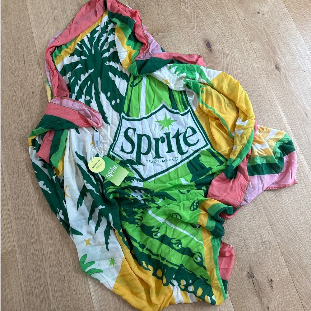 Maaji Pareo Beach Wrap Lush Lime Isla Print One Size Green Yellow Orange